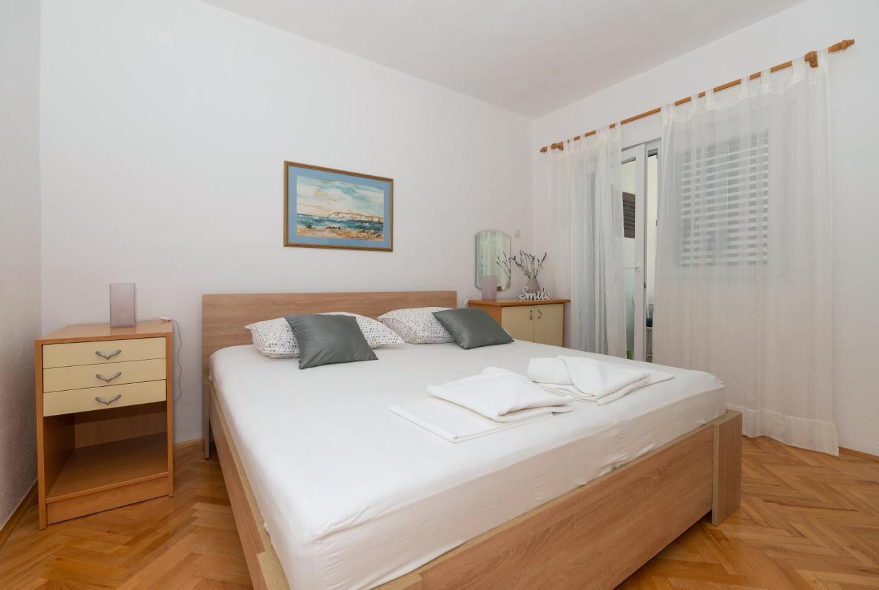 Apartments Marsela Tučepi Eksteriør billede