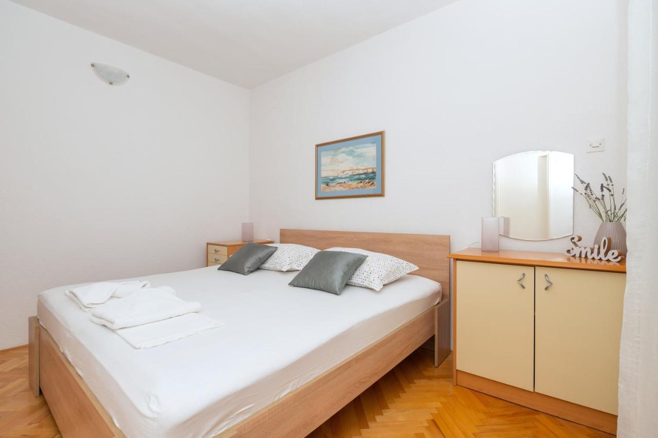 Apartments Marsela Tučepi Eksteriør billede