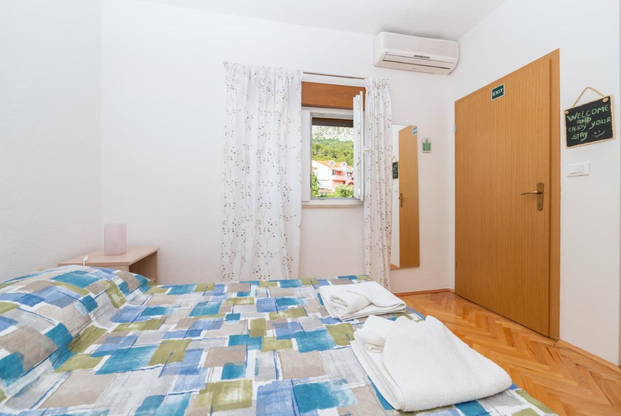 Apartments Marsela Tučepi Eksteriør billede