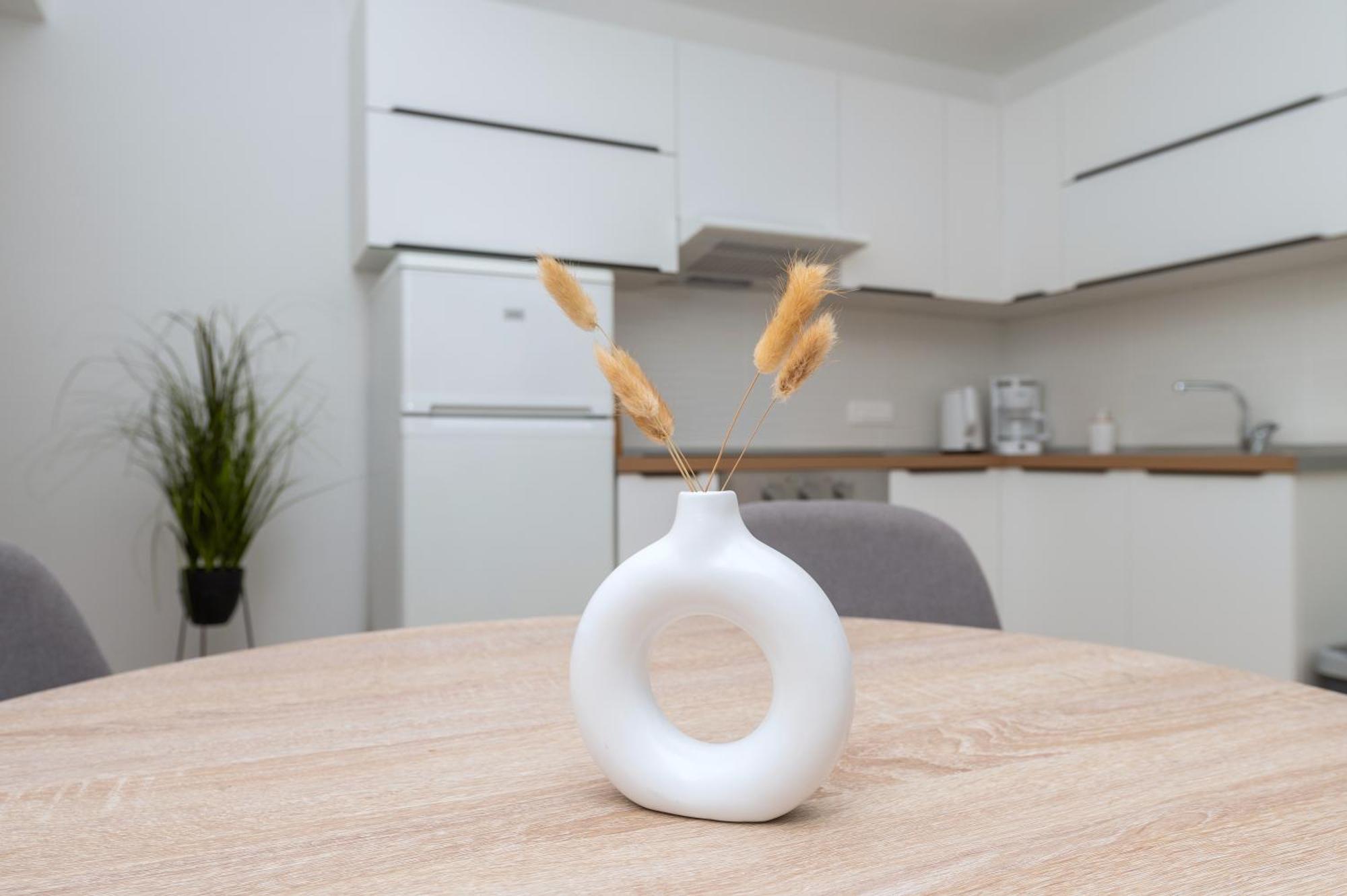Apartments Marsela Tučepi Eksteriør billede